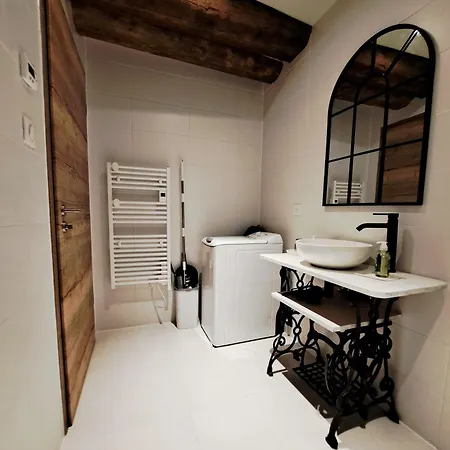 Les Bords De La Lauter, 1 Maison, 4 Appartements, Les De