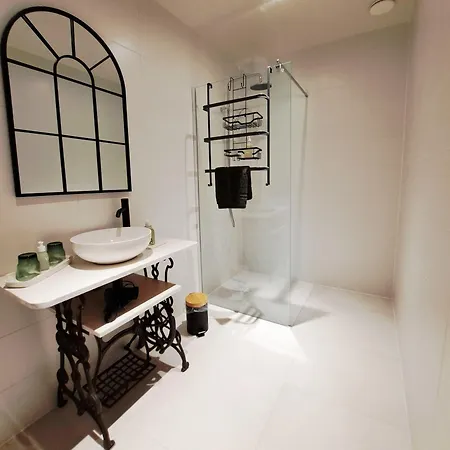 Les Bords De La Lauter, 1 Maison, 4 Appartements, Les De *